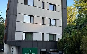 Eloom Hotel